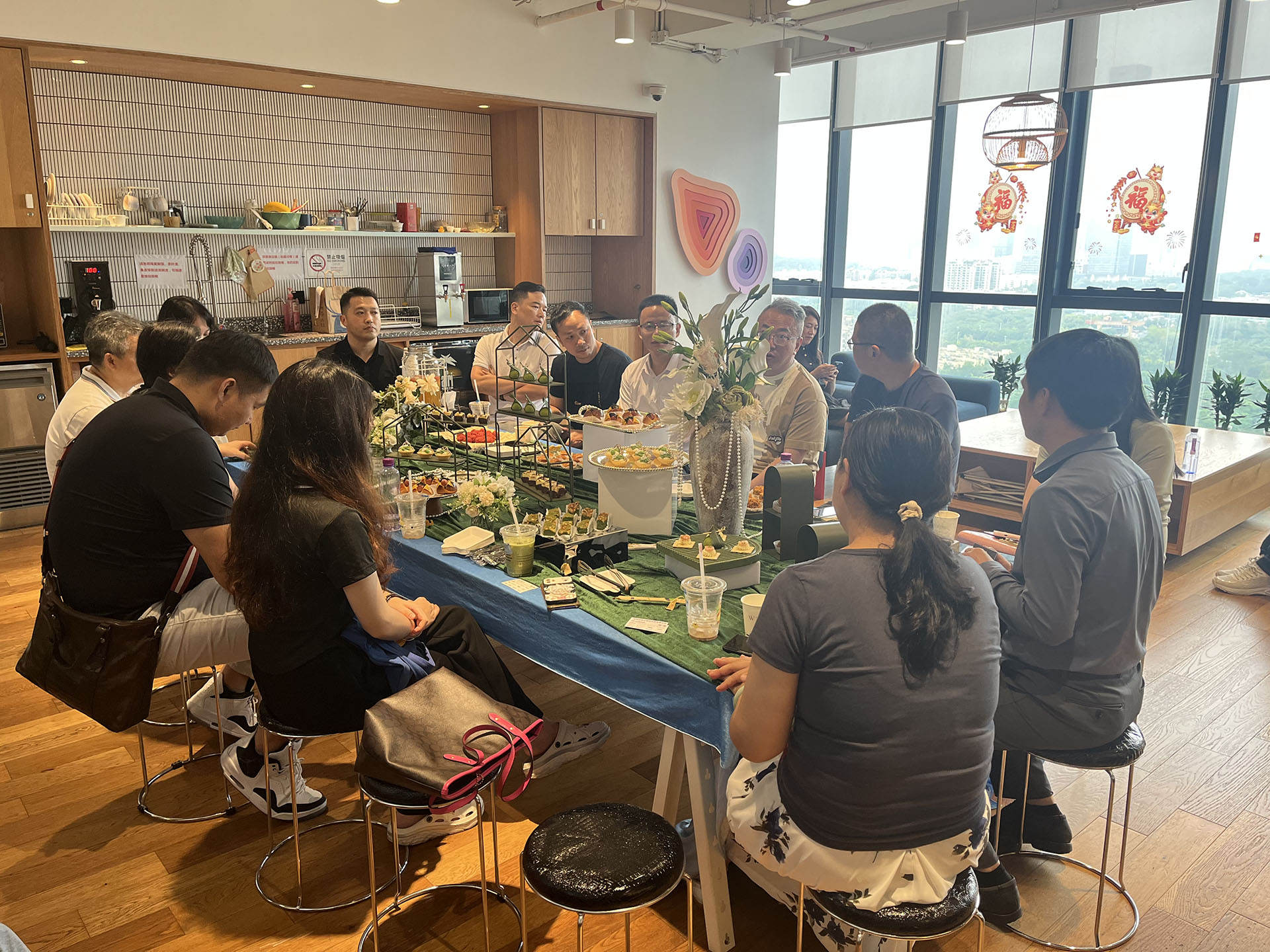 The Major Customers Visit AIChipLink: Addressing Industry Challenges with Innovative Solutions